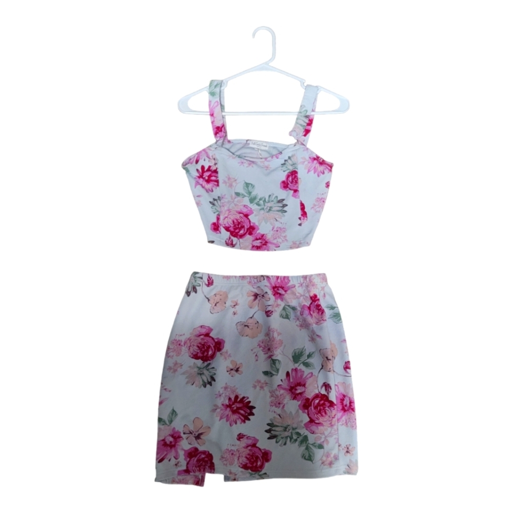 Women's Full Circle Trends Outfit